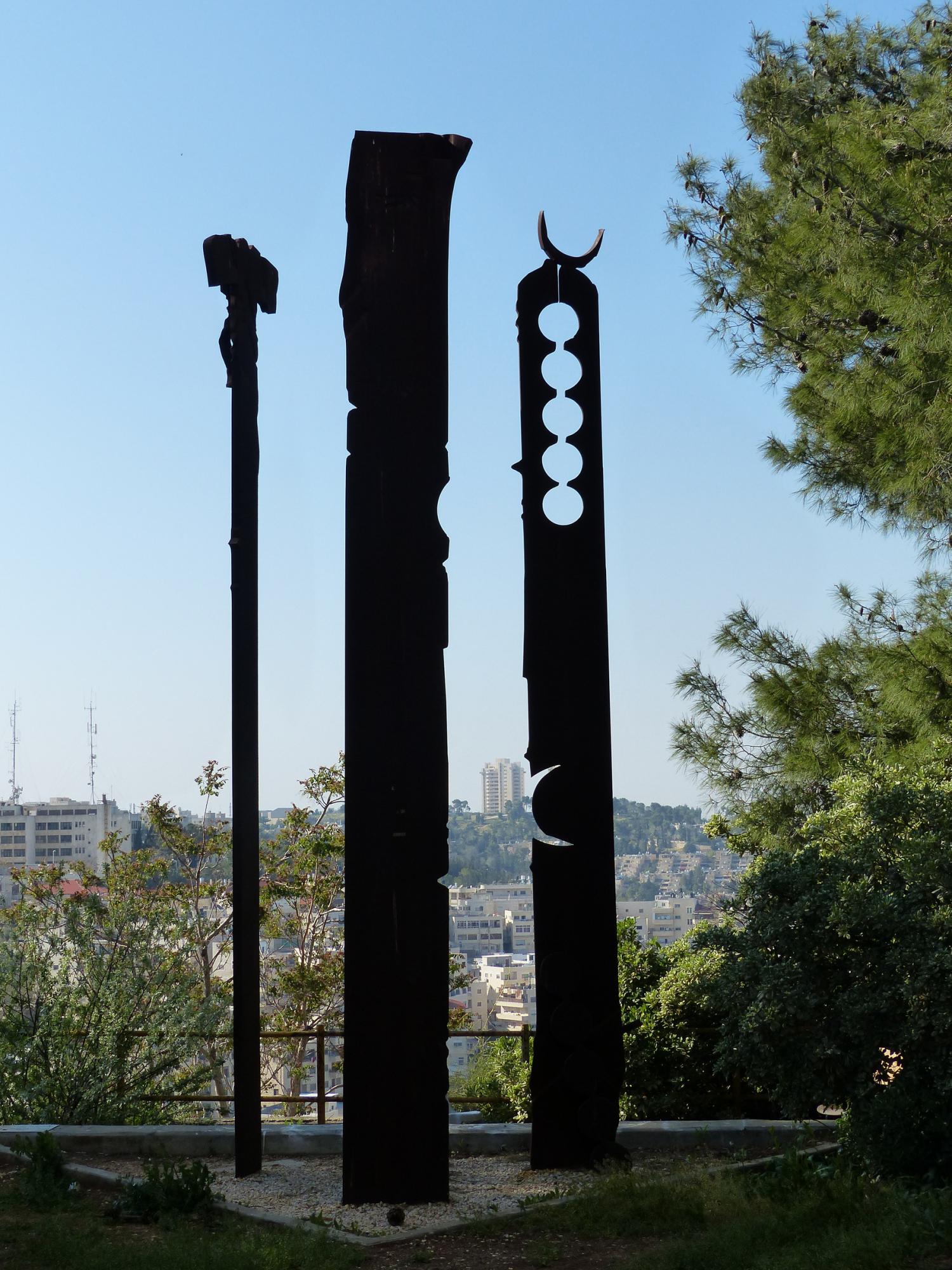  שלוש הדתות