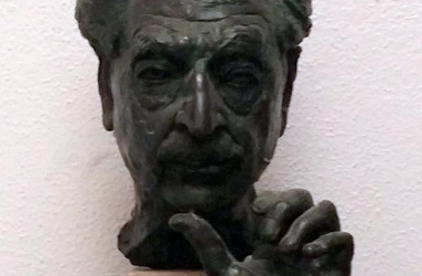 215.jpg